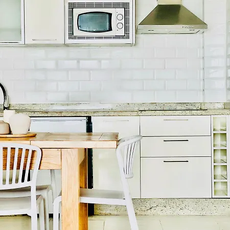 Canaryislandshost L Lava Y Mar Lanzarote *